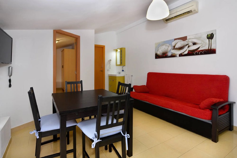 Vliegreis Appartementen Neptuno — Calella, Costa Barcelona