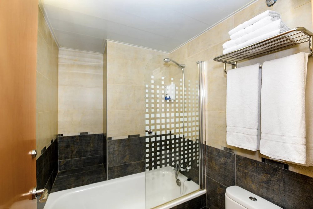 Vliegreis Appartementen Neptuno — Calella, Costa Barcelona