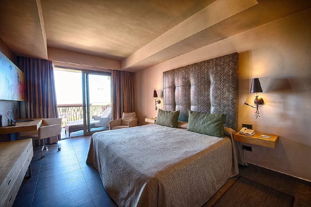 Vliegreis naar Lopesan Baobab Resort — luxe resort in Afrikaanse stijl