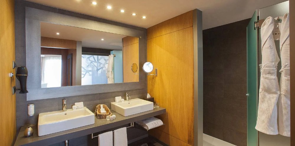 Vliegreis naar Lopesan Baobab Resort — luxe resort in Afrikaanse stijl