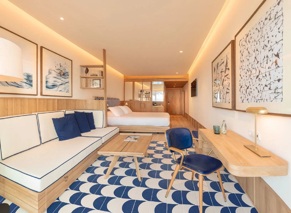 Vliegreis naar Hotel H10 Puerto Poniente — direct aan Poniente‑strand, Benidorm