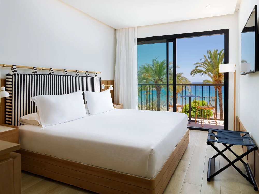 Vliegreis naar Hotel H10 Puerto Poniente — direct aan Poniente‑strand, Benidorm