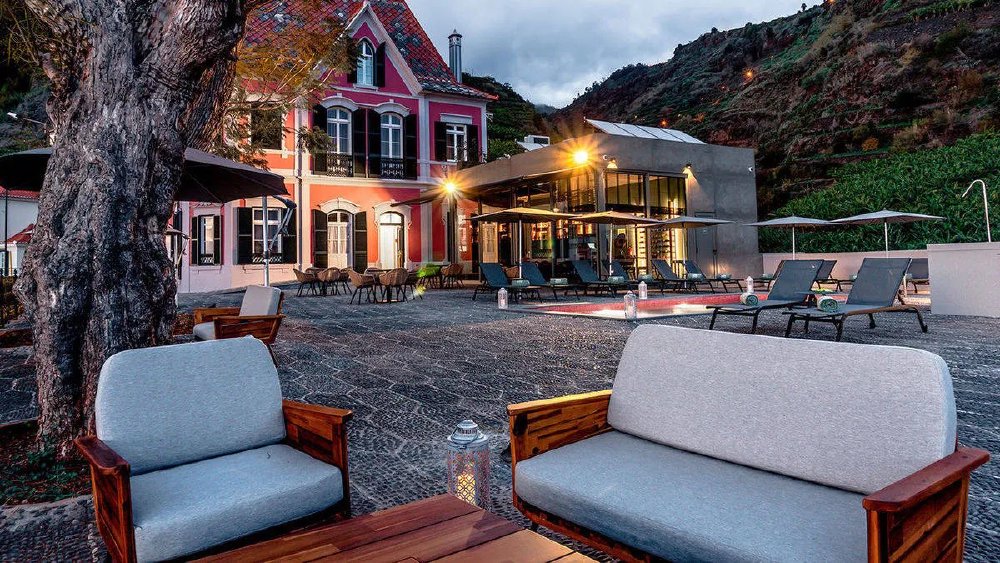 Vliegreis: Hotel 1905 Zino's Palace — Boutiquehotel in Ponta do Sol