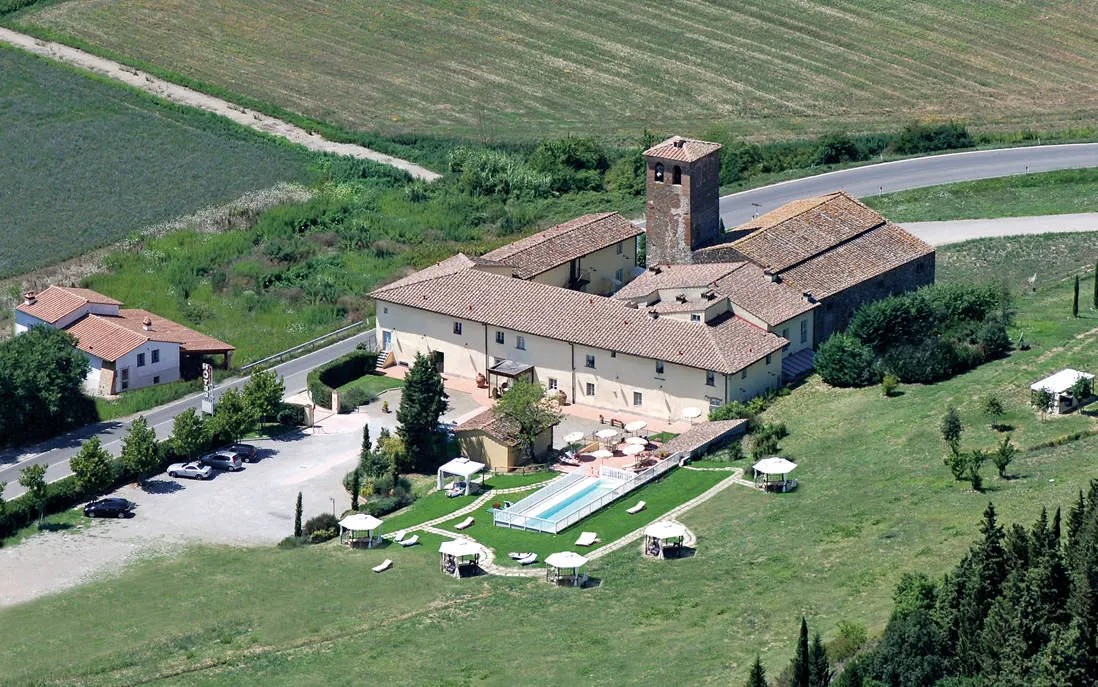 Autovakantie Country Hotel Borgo Sant'Ippolito — voormalig klooster nabij Florence