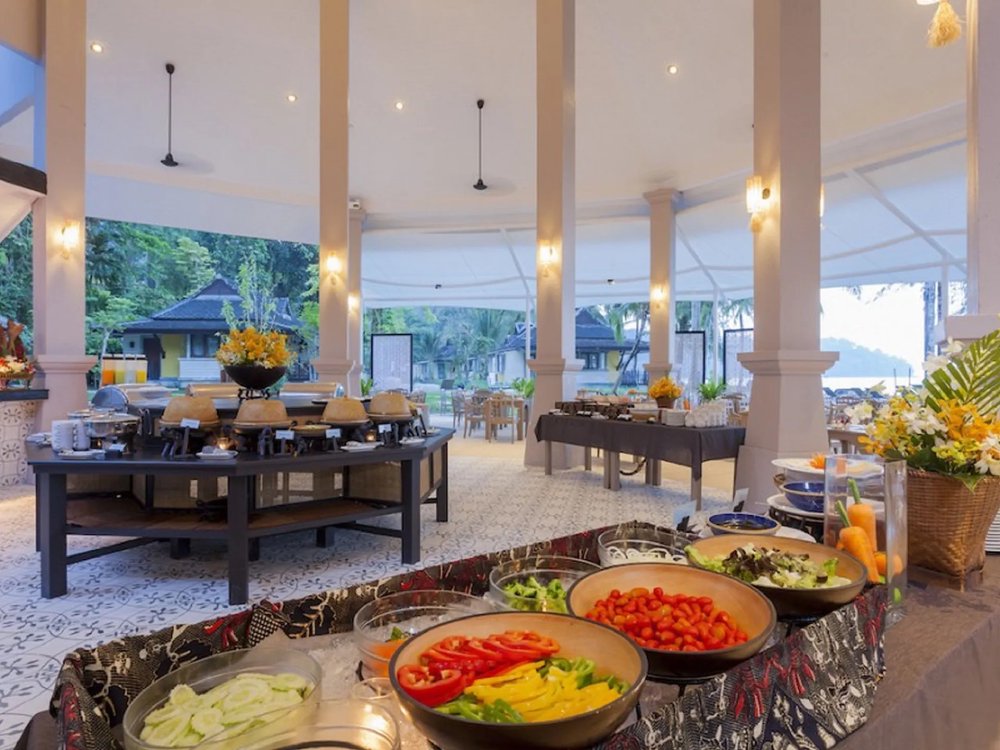 Vliegreis: Moracea by Khao Lak Resort — direct aan het strand