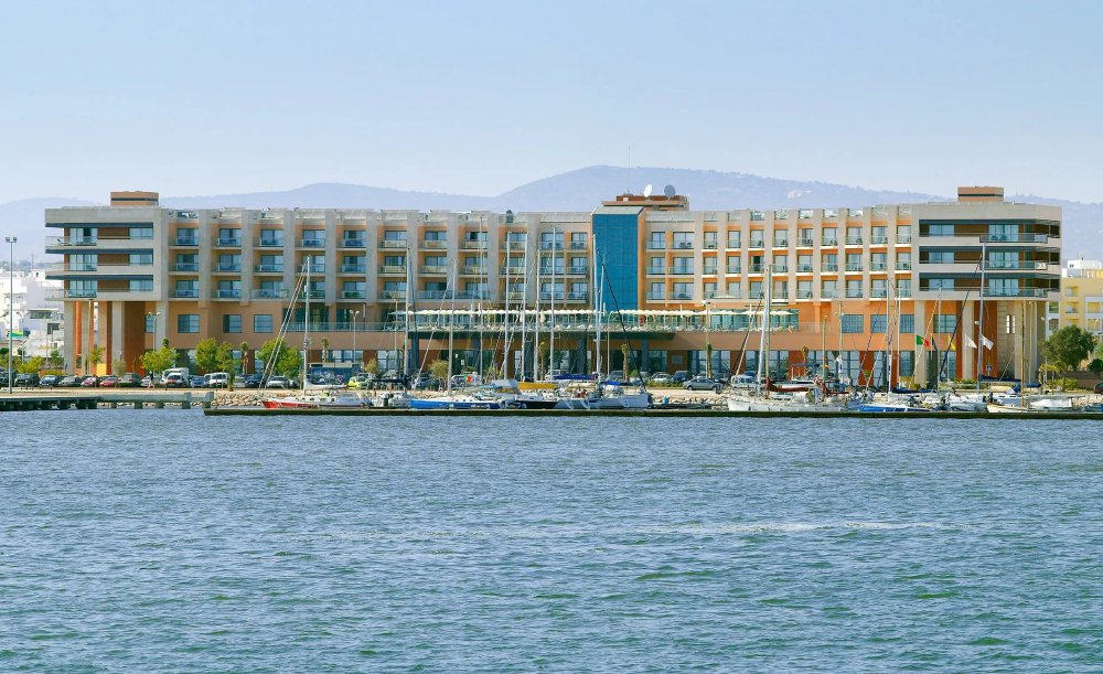 Vliegreis: Real Marina Hotel & Spa — Luxe verblijf aan de Ria Formosa