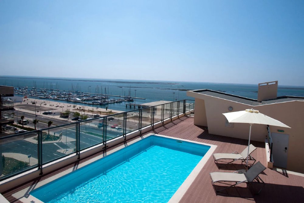 Vliegreis Real Marina Residence — Ruime appartementen in Olhão