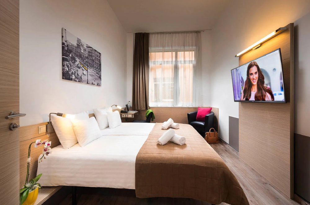 Vliegreis Bo18 Hotel Superior — Stedentrip in Budapest