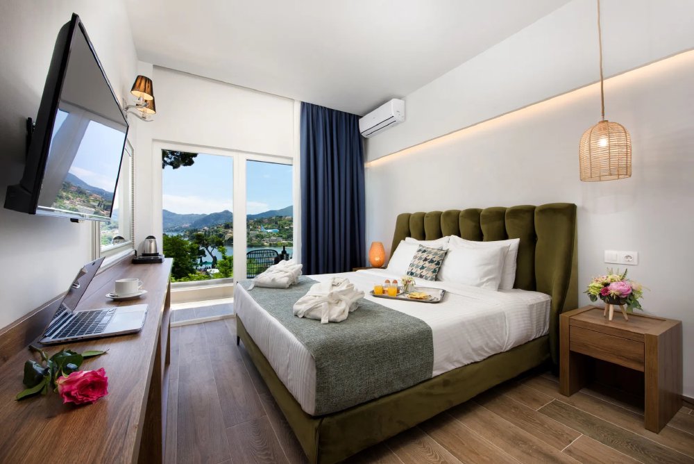 Vliegreis naar The Royal Grand Hotel in Kanoni (Corfu)