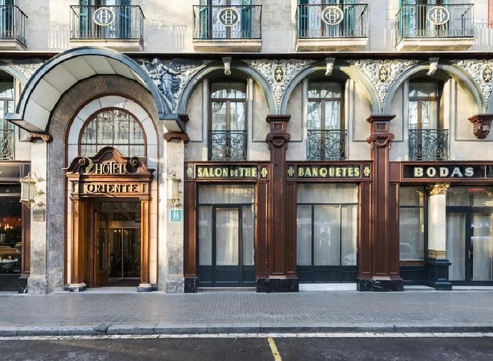 Stedentrip Barcelona — Hotel Oriente Atiram aan de Ramblas