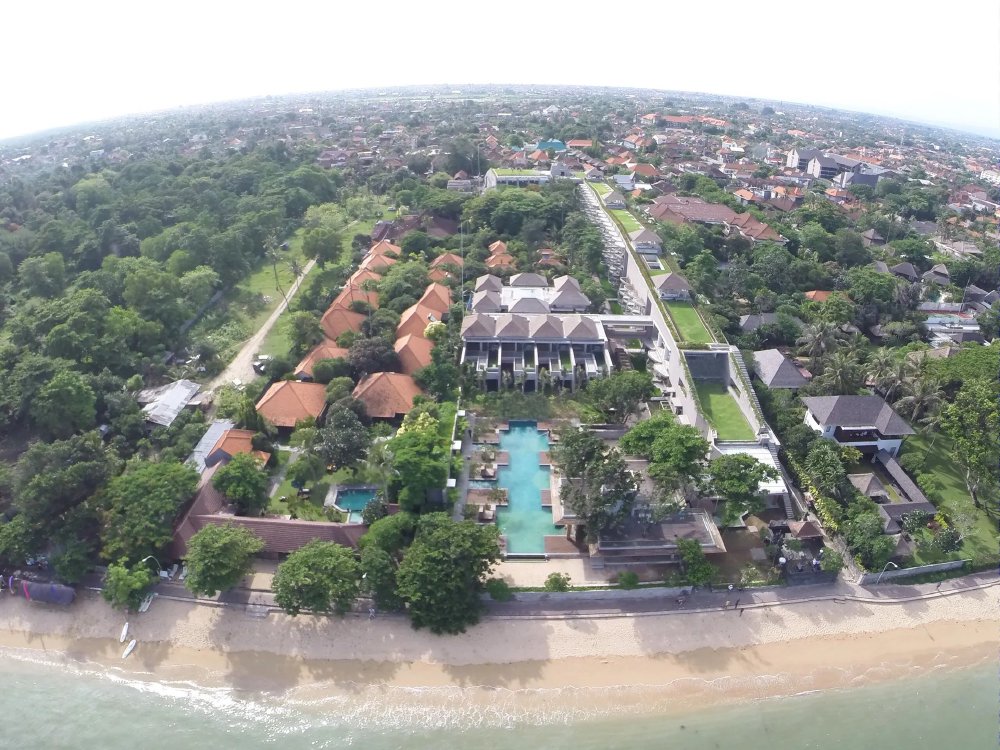 Vliegreis Maya Sanur Resort & Spa — Luxe designhotel direct aan het strand