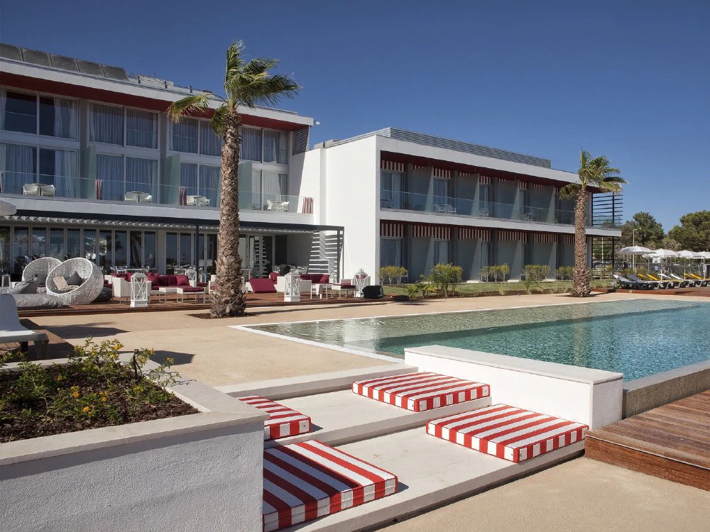 Vliegreis Pestana Alvor South Beach — Modern 4-sterrenhotel direct aan het strand
