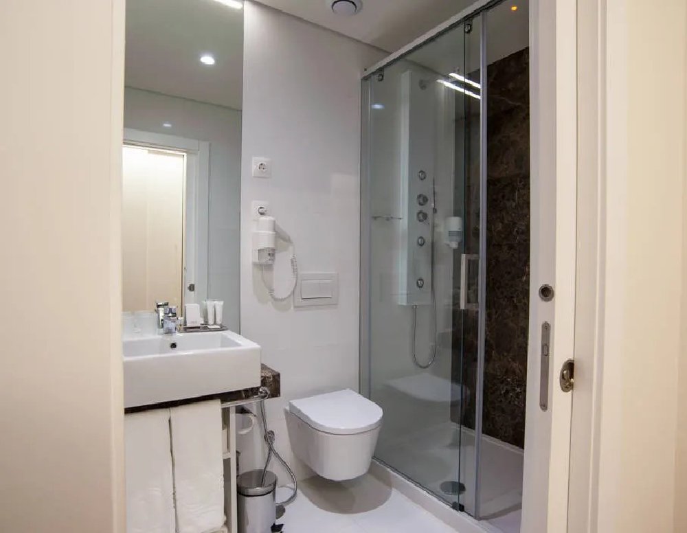 Stedentrip Lissabon — The 7 Hotel in Chiado