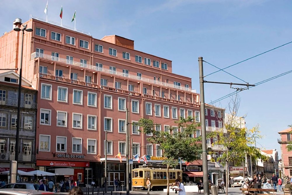 Vliegreis Porto — Legendary Porto Hotel, centraal aan Praça da Batalha