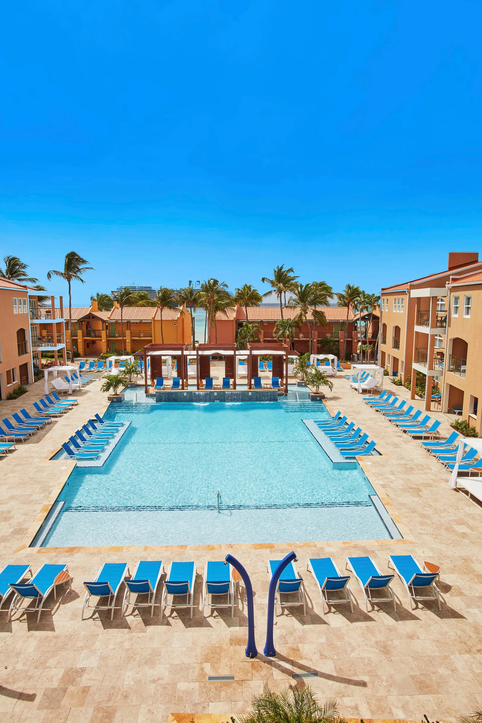 Vliegreis naar Divi Dutch Village Beach Resort, direct aan Druif Beach