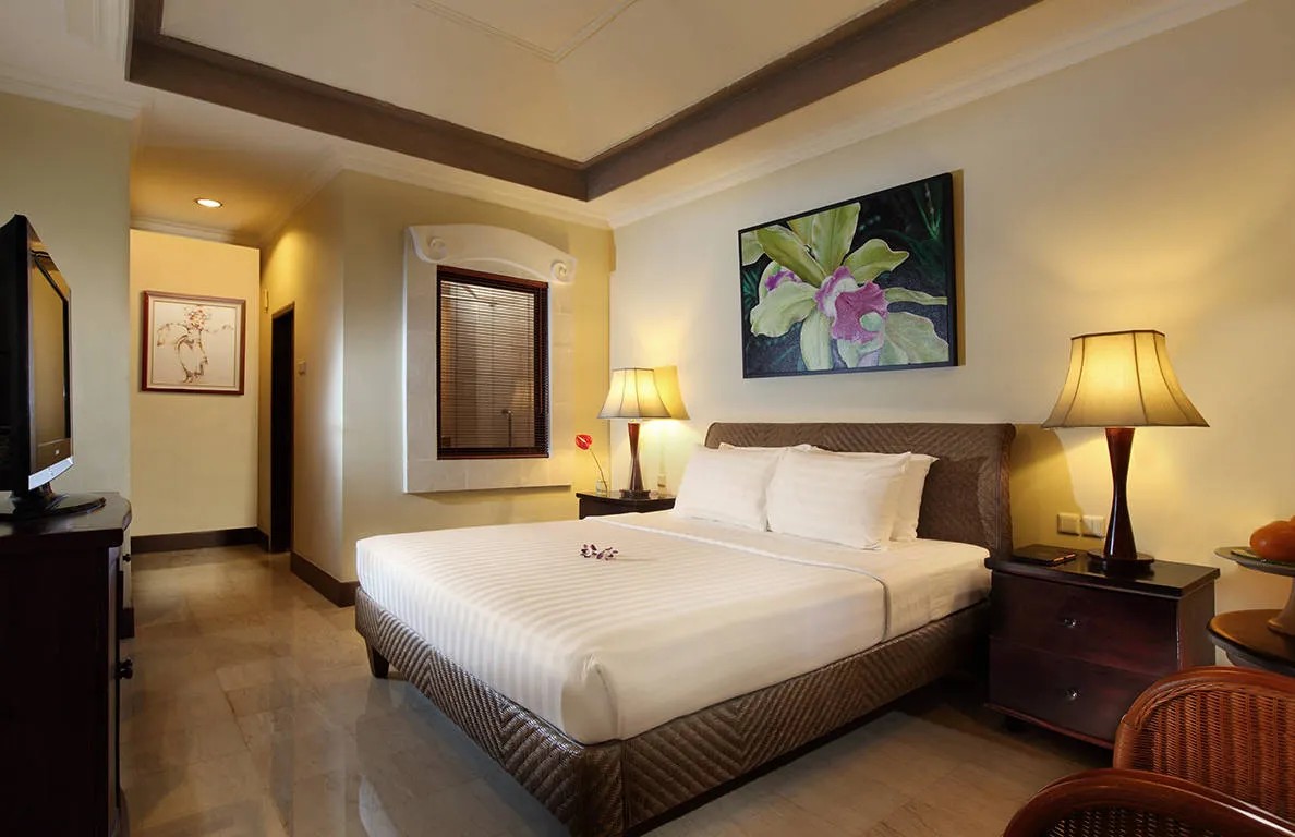 Vliegreis naar Puri Santrian Beach Resort & Spa, Sanur — Direct aan privéstrand