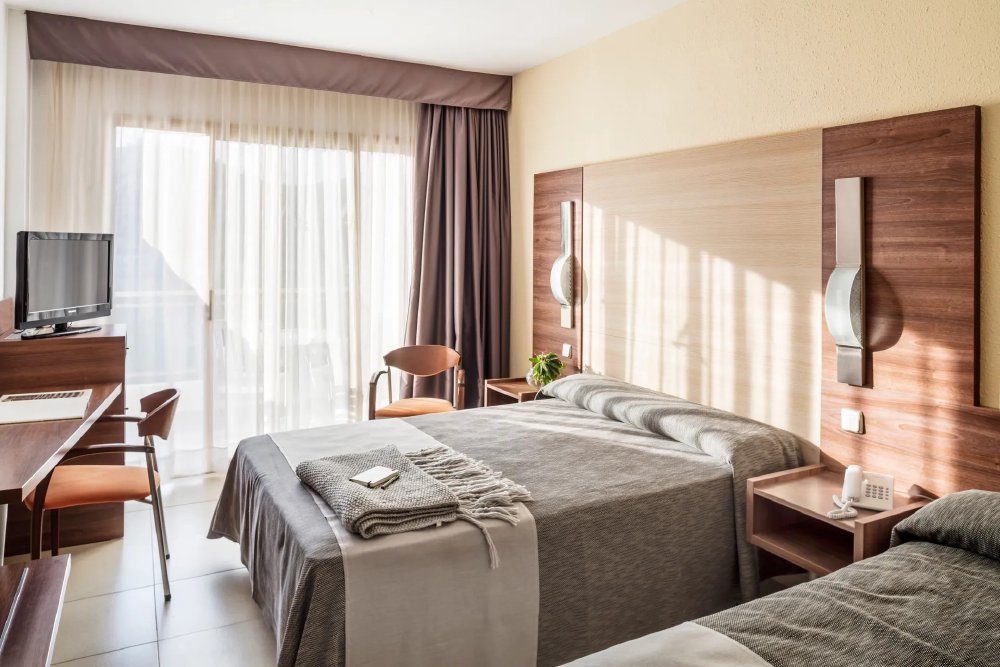 Vliegreis naar Aqua Hotel Aquamarina & Spa, Santa Susanna