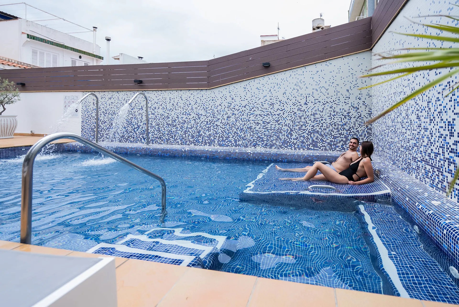 Vliegreis: Neptuno Hotel & Spa — Rooftop, Wellness en Centrum van Calella