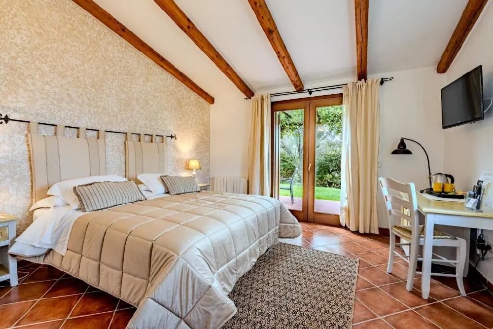 Vliegreis Tenuta Pilastru — landgoedresort met wellness en zwembad