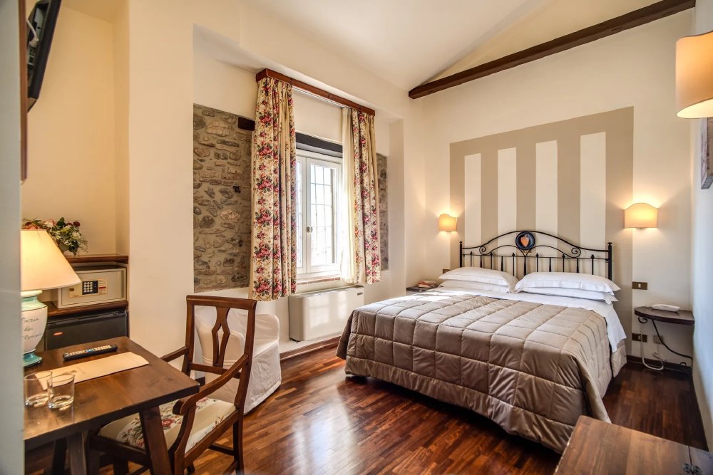Vliegreis Hotel Abbazia Collemedio — Sfeervol kloosterhotel in Umbrië