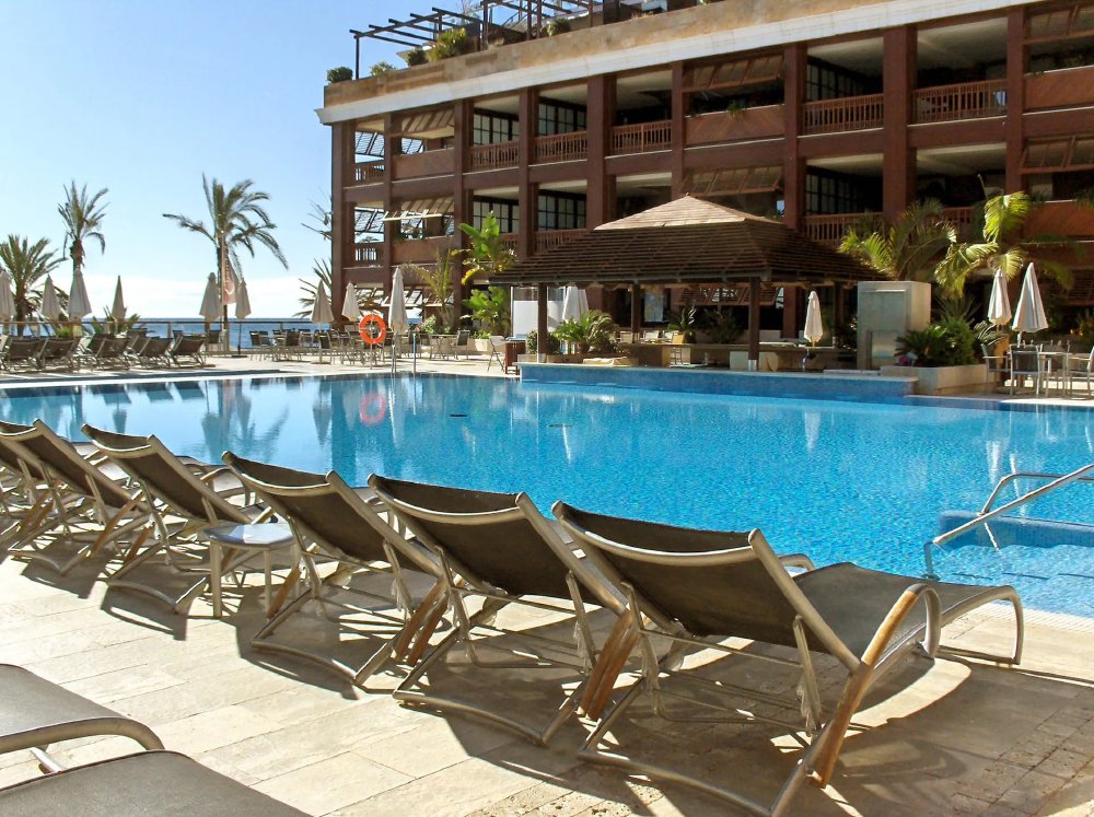 Vliegreis naar Gran Hotel Guadalpin Banus — 5-sterrenhotel aan het strand bij Puerto Banús