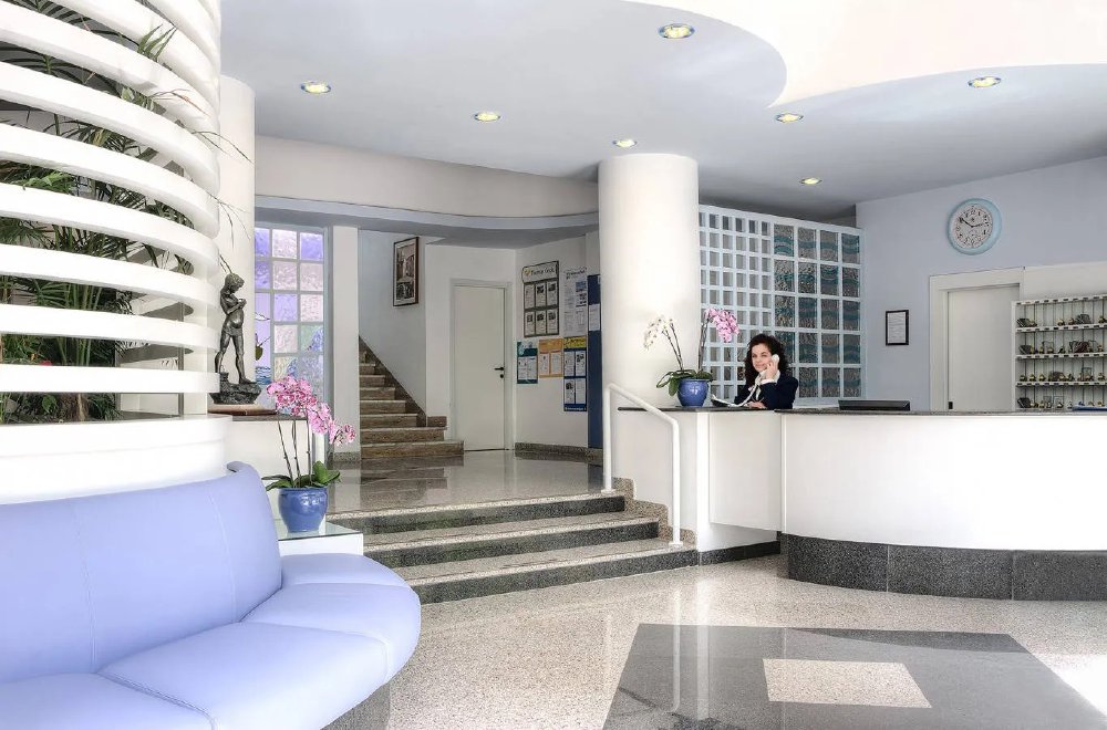 Vliegreis naar Hotel Caravel in Sant'Agnello (Sorrento)