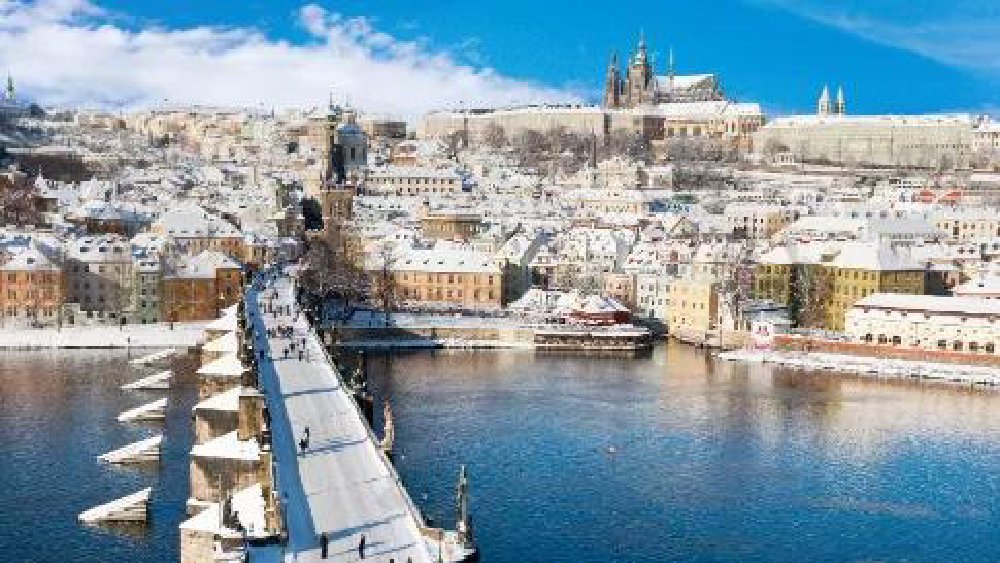 Vliegreis Kerst in Praag – Gouden Stad en UNESCO-hoogtepunten